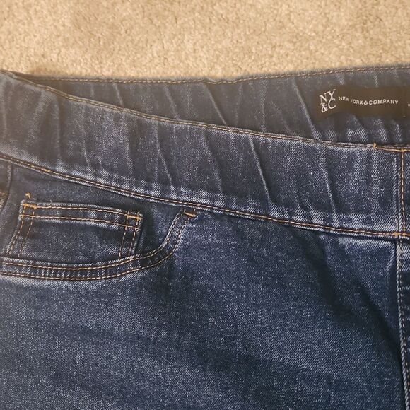 New York & Company Pull-On Flare Leg Jeans Size XL - Picture 6 of 9